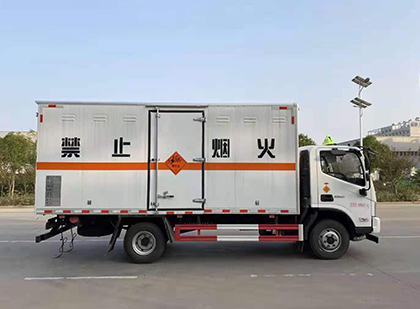 科尔沁爆破器材运输车
